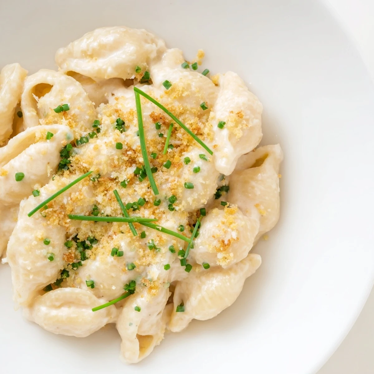 Steaming bowl of Cottage Cheese Mac and Cheese, a comforting high-protein American classic for dinner.