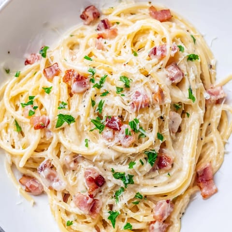 Creamy Garlic Bacon Pasta